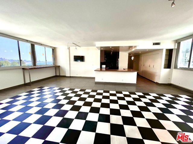 17350 W Sunset Boulevard 602, Los Angeles, CA 90272