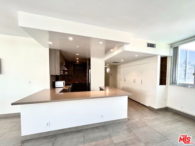 17350 W Sunset Boulevard 602, Los Angeles, CA 90272
