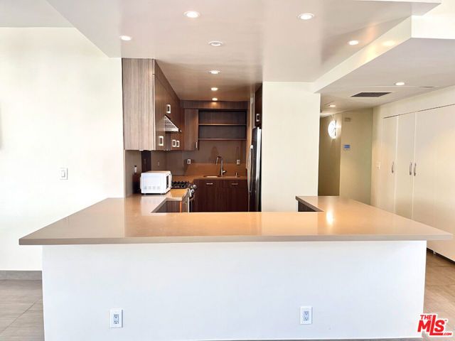 17350 W Sunset Boulevard 602, Los Angeles, CA 90272