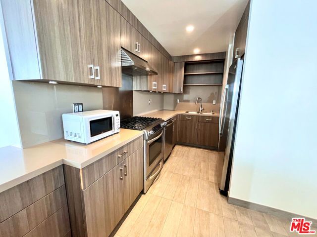 17350 W Sunset Boulevard 602, Los Angeles, CA 90272