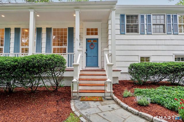 10 Old Field Place, Norwalk, CT 06853