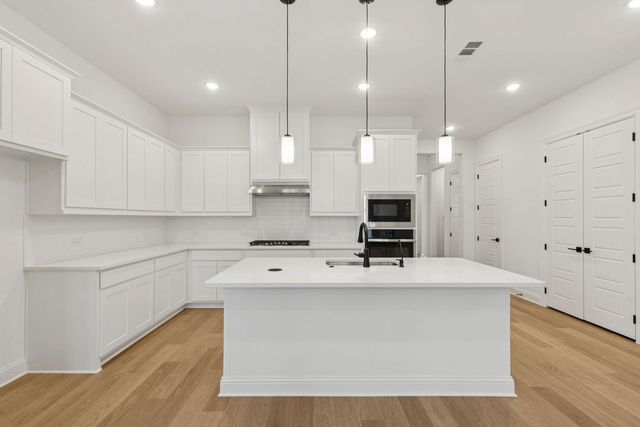 9717 Flourishing Way, Mesquite, TX 75126