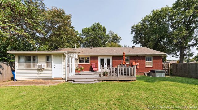4162 S St Louis Avenue, Tulsa, OK 74105