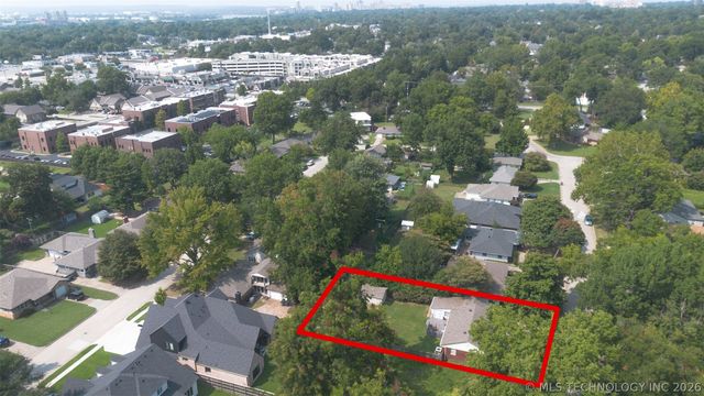 4162 S St Louis Avenue, Tulsa, OK 74105