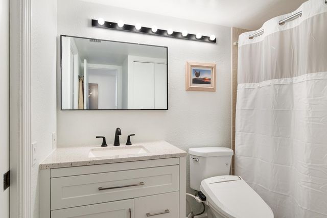 10110 CEDAR POINT Boulevard 104, Boynton Beach, FL 33437