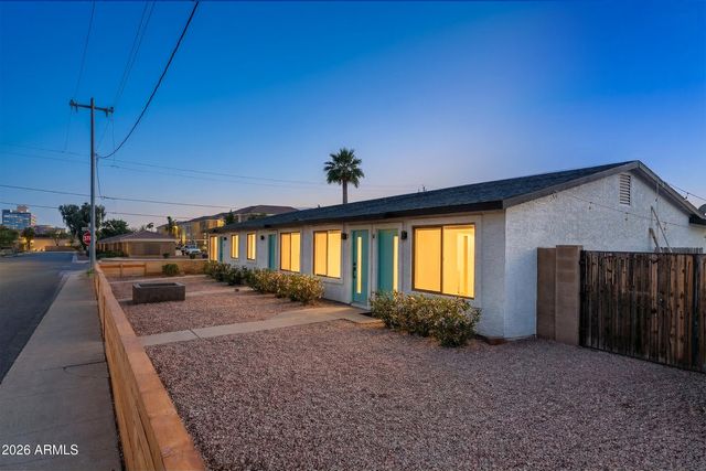 2444 E WILLETTA Street 4, Phoenix, AZ 85008