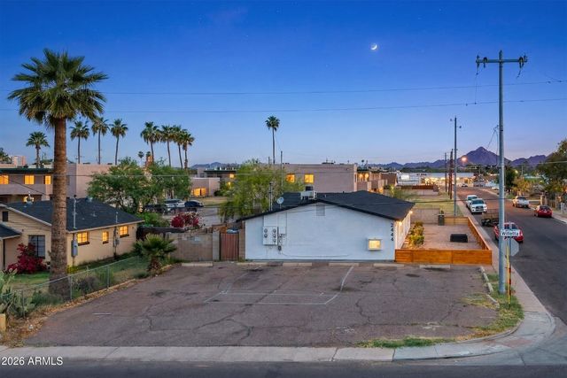 2444 E WILLETTA Street 4, Phoenix, AZ 85008