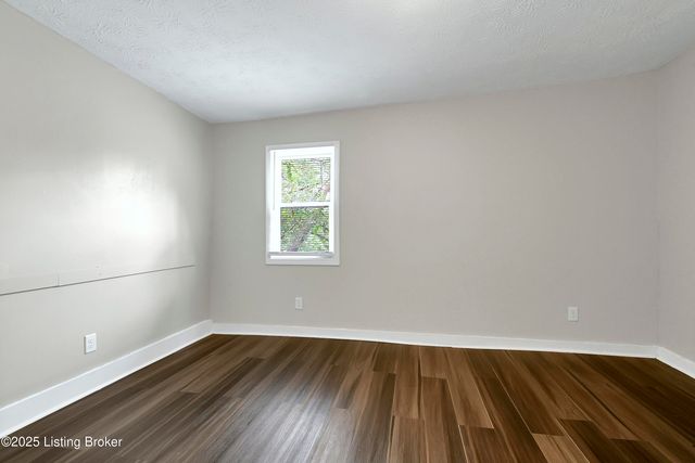 628 E Oak St, Louisville, KY 40203
