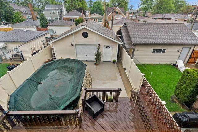 3217 N Paris Avenue, Chicago, IL 60634