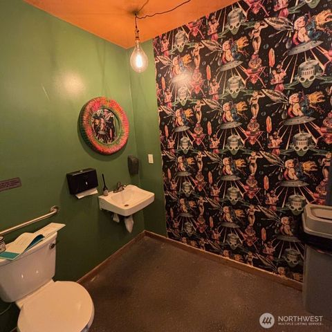 58 Main Street, Pacific Beach, WA 98571