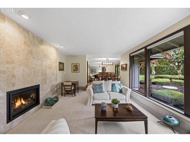 10780 NAVAJO Way, Oregon City, OR 97045