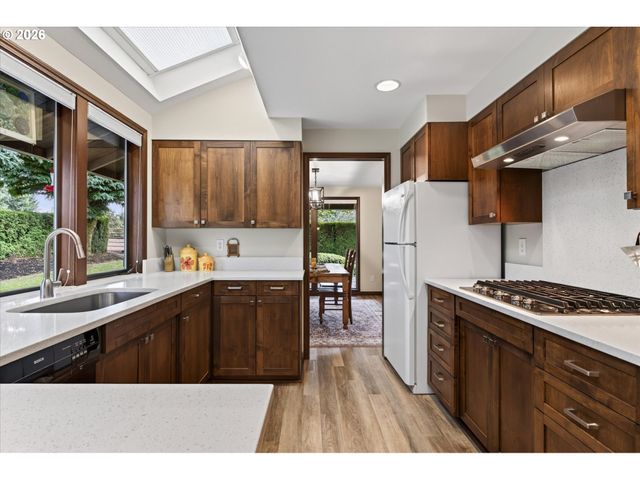 10780 NAVAJO Way, Oregon City, OR 97045