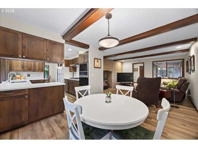 10780 NAVAJO Way, Oregon City, OR 97045