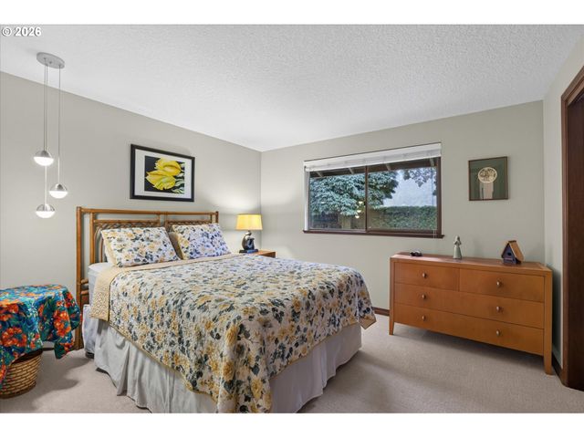 10780 NAVAJO Way, Oregon City, OR 97045
