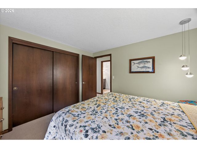 10780 NAVAJO Way, Oregon City, OR 97045