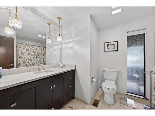 10780 NAVAJO Way, Oregon City, OR 97045