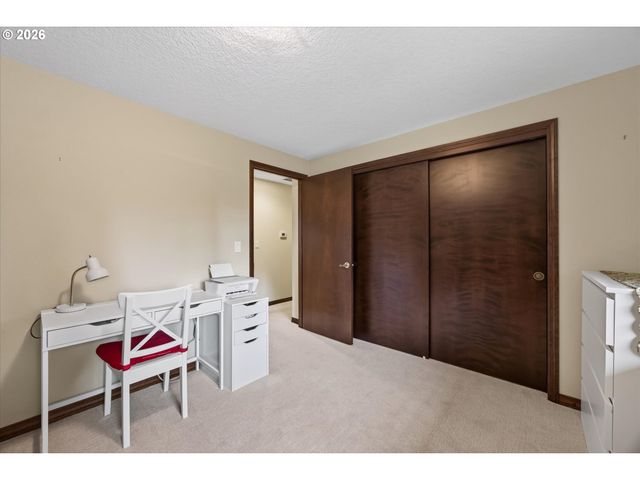 10780 NAVAJO Way, Oregon City, OR 97045