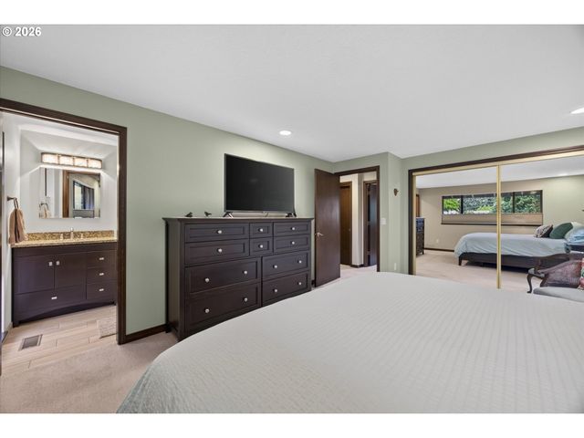 10780 NAVAJO Way, Oregon City, OR 97045