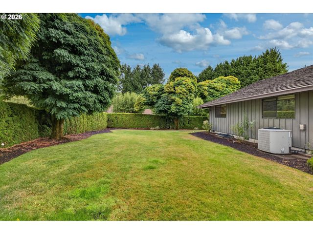 10780 NAVAJO Way, Oregon City, OR 97045