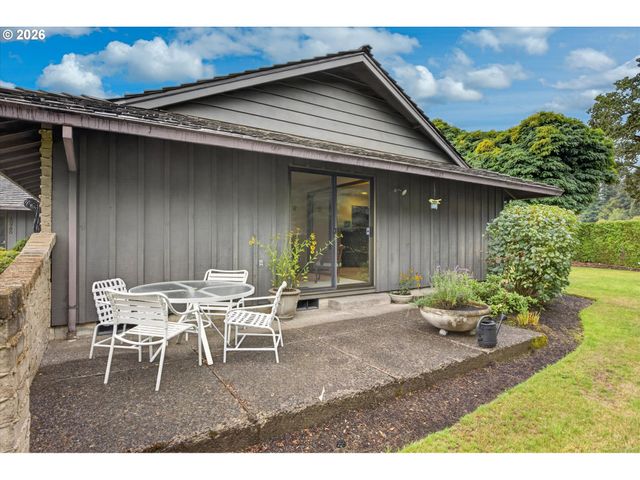 10780 NAVAJO Way, Oregon City, OR 97045