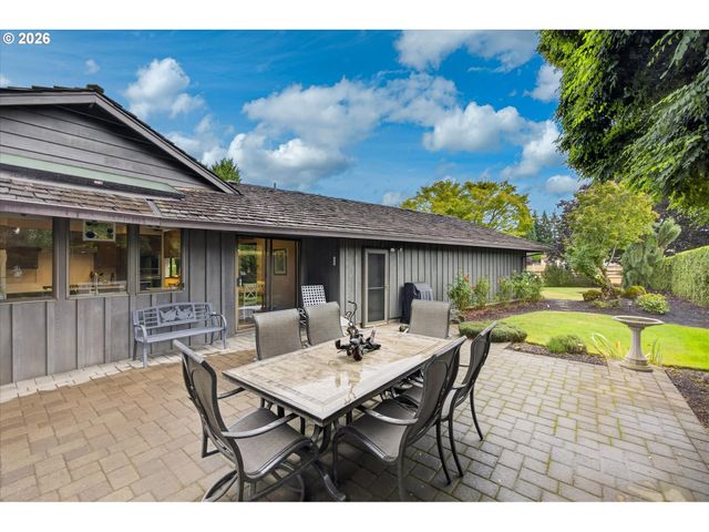 10780 NAVAJO Way, Oregon City, OR 97045