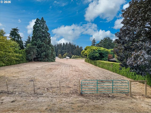 10780 NAVAJO Way, Oregon City, OR 97045