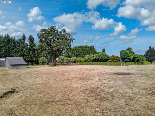 10780 NAVAJO Way, Oregon City, OR 97045