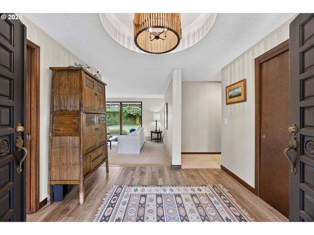 10780 NAVAJO Way, Oregon City, OR 97045