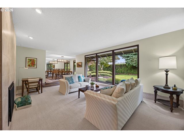 10780 NAVAJO Way, Oregon City, OR 97045