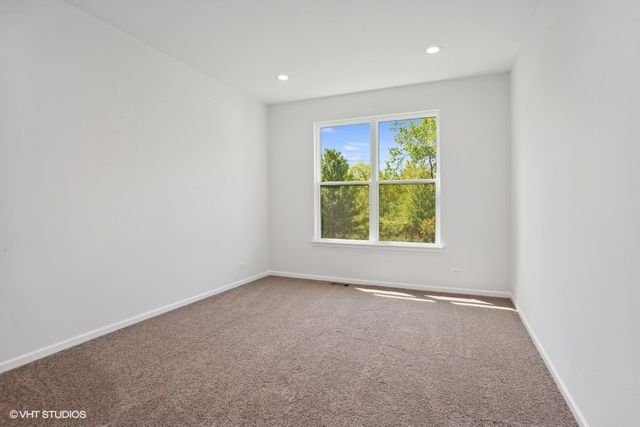 239 Stonington Drive, Bloomingdale, IL 60108