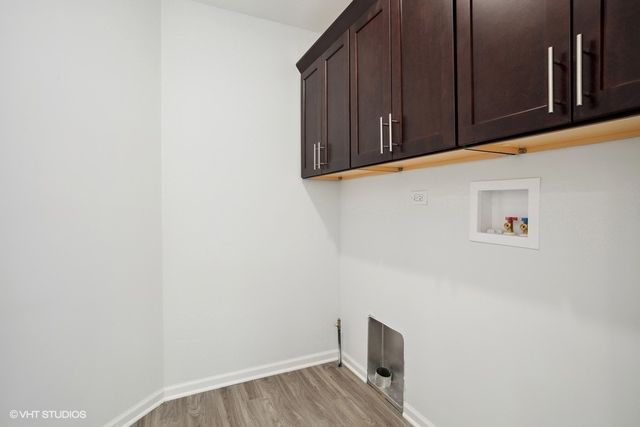 239 Stonington Drive, Bloomingdale, IL 60108