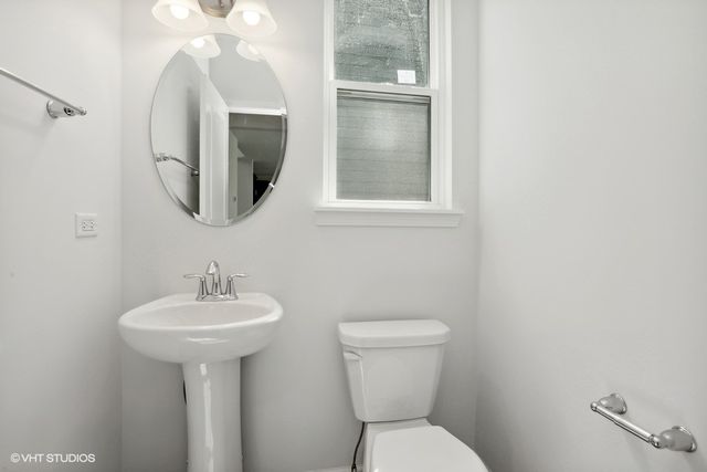 239 Stonington Drive, Bloomingdale, IL 60108