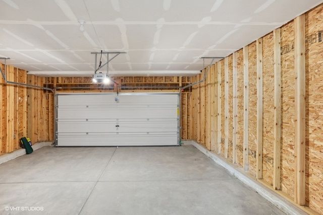 239 Stonington Drive, Bloomingdale, IL 60108