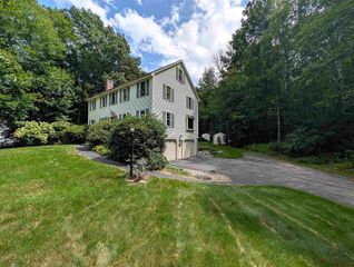 2 Nutfield Drive, Londonderry, NH 03053