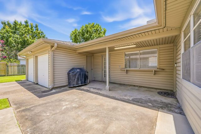 12107 Brighton Lane, Stafford, TX 77477