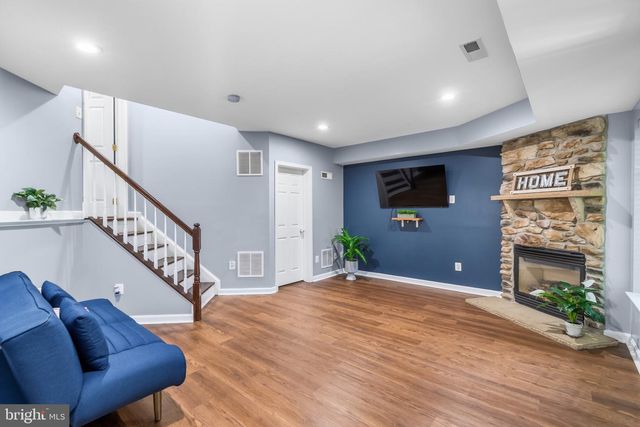 4309 STONE MOUNTAIN CT, Dumfries, VA 22025