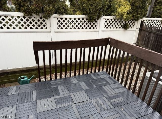 8 Neilson St, New Brunswick City, NJ 08901