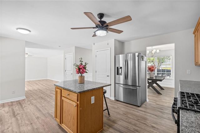 148 Hidden Lake Circle, Canton, GA 30114