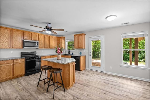148 Hidden Lake Circle, Canton, GA 30114