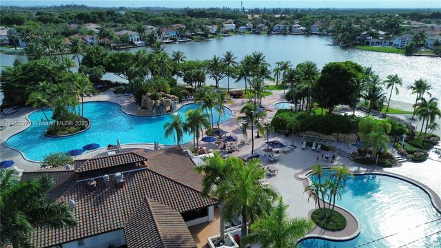 11339 NW 71st St, Doral, FL 33178