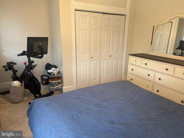 279 HERMITAGE ST, Philadelphia, PA 19127