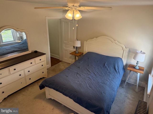 279 HERMITAGE ST, Philadelphia, PA 19127