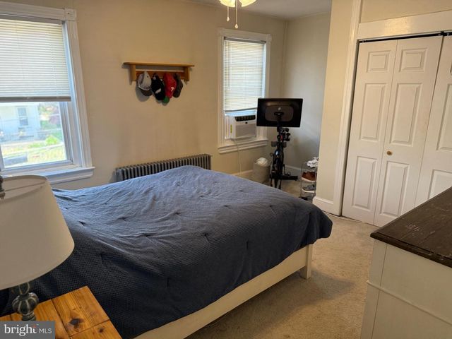 279 HERMITAGE ST, Philadelphia, PA 19127