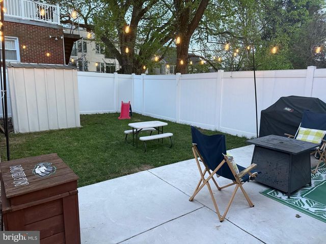 279 HERMITAGE ST, Philadelphia, PA 19127