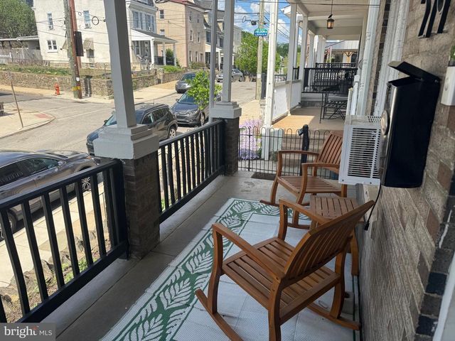 279 HERMITAGE ST, Philadelphia, PA 19127