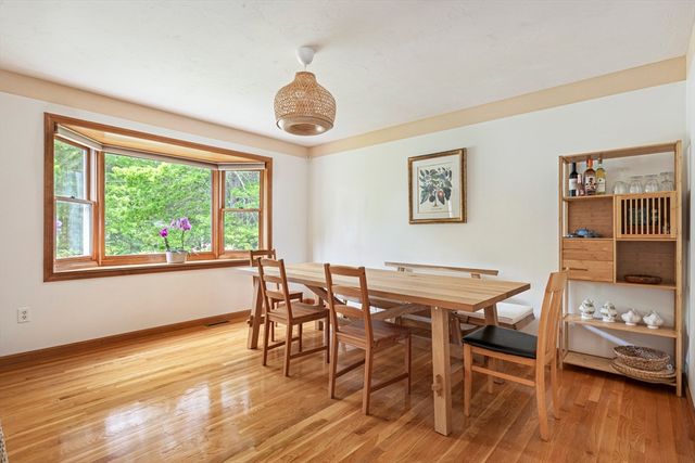 3 Quail Ln, Easton, MA 02334