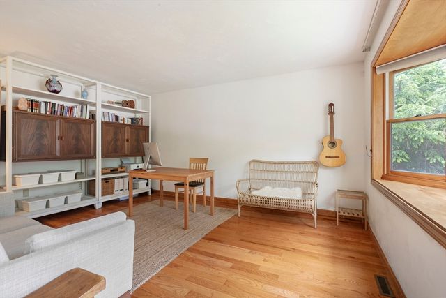 3 Quail Ln, Easton, MA 02334