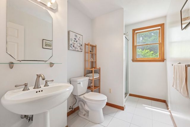 3 Quail Ln, Easton, MA 02334
