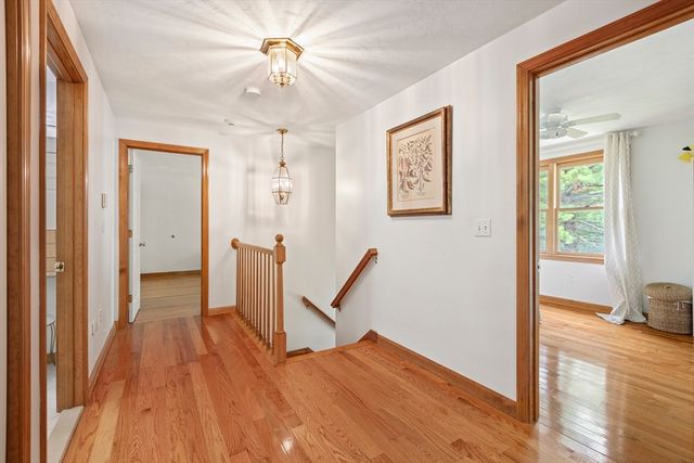 3 Quail Ln, Easton, MA 02334