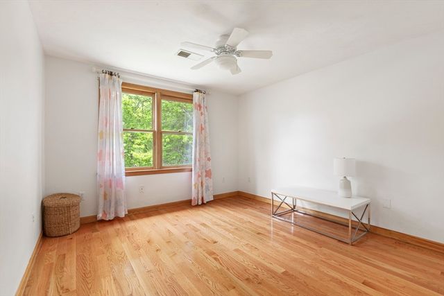 3 Quail Ln, Easton, MA 02334